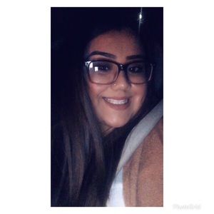 Meet your Posher, Jasmine